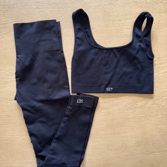 Set Active Bundle!! SEVEN Sets - Picture 3 of 16